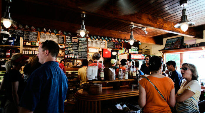 Las cafeterías más icónicas del cine y la televisión Las cafeterías más icónicas del cine y la televisión