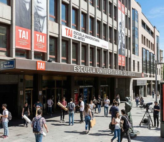 Aprender cine rodando: cuando el plató se convierte en el aula de clases en la Escuela Universitaria de Artes TAI master-en-produccion-de-cine-en-tai